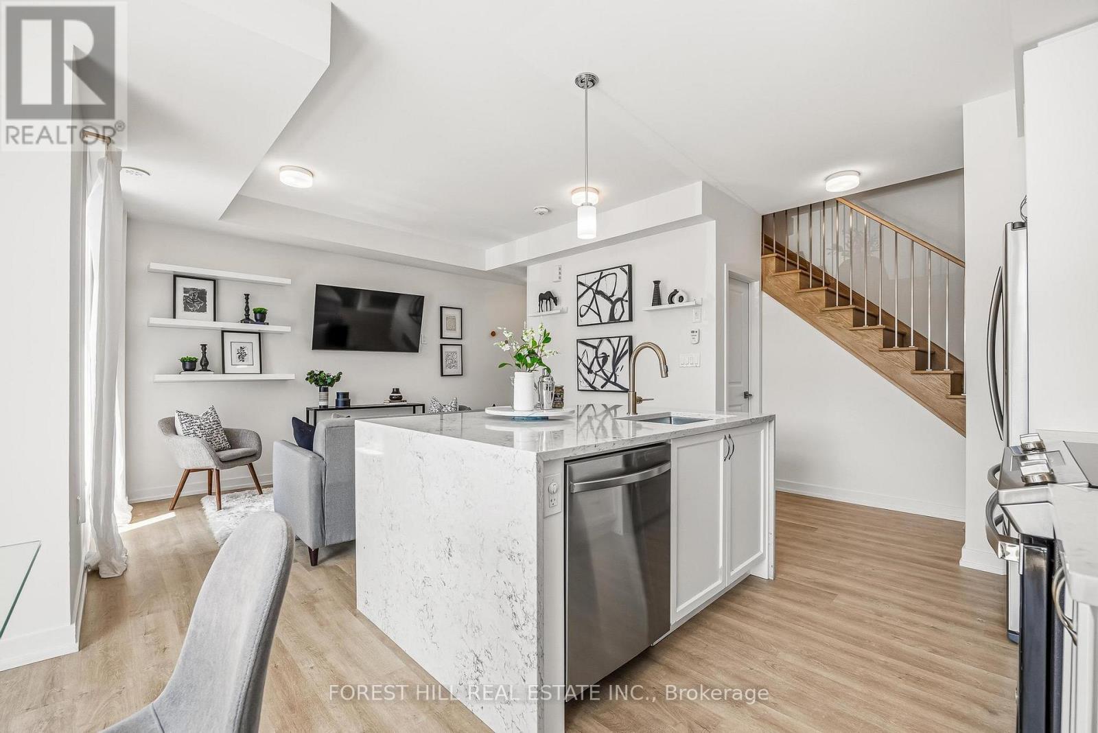 409 - 2550 Castlegate Crossing, Pickering, Ontario  L1H 0H6 - Photo 10 - E13236028