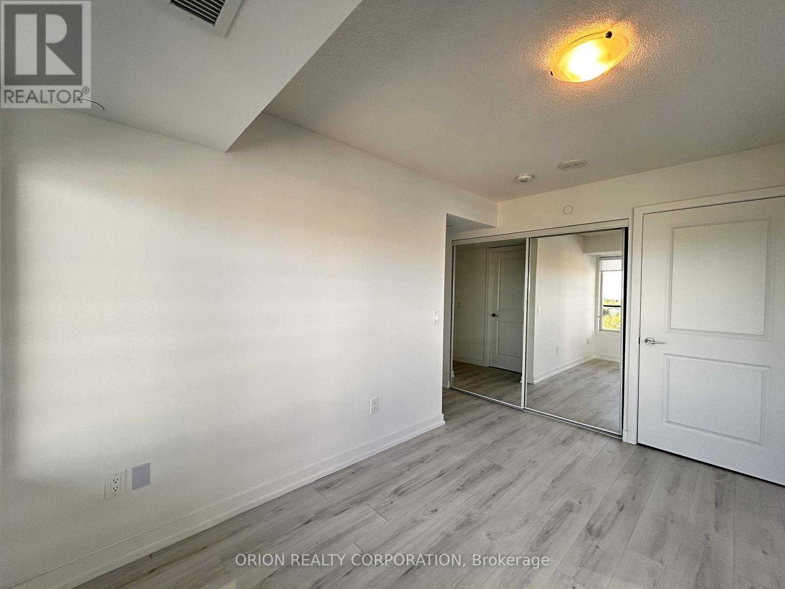 904 - 1435 Celebration Drive, Pickering, Ontario  L1W 0C4 - Photo 11 - E13236070