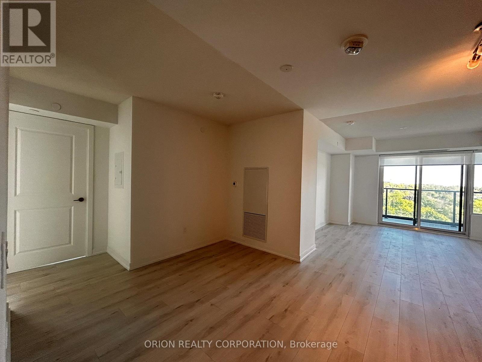 904 - 1435 Celebration Drive, Pickering, Ontario  L1W 0C4 - Photo 5 - E13236070