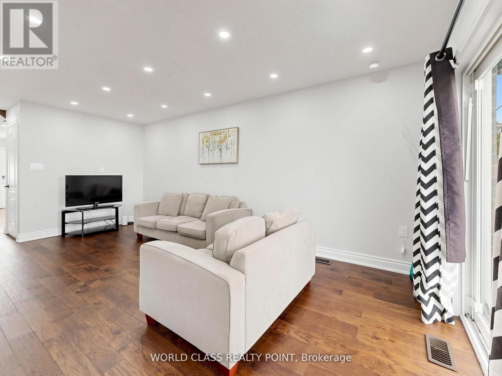 1638 Norwill Crescent, Oshawa, Ontario  L1G 7V2 - Photo 4 - E13236120