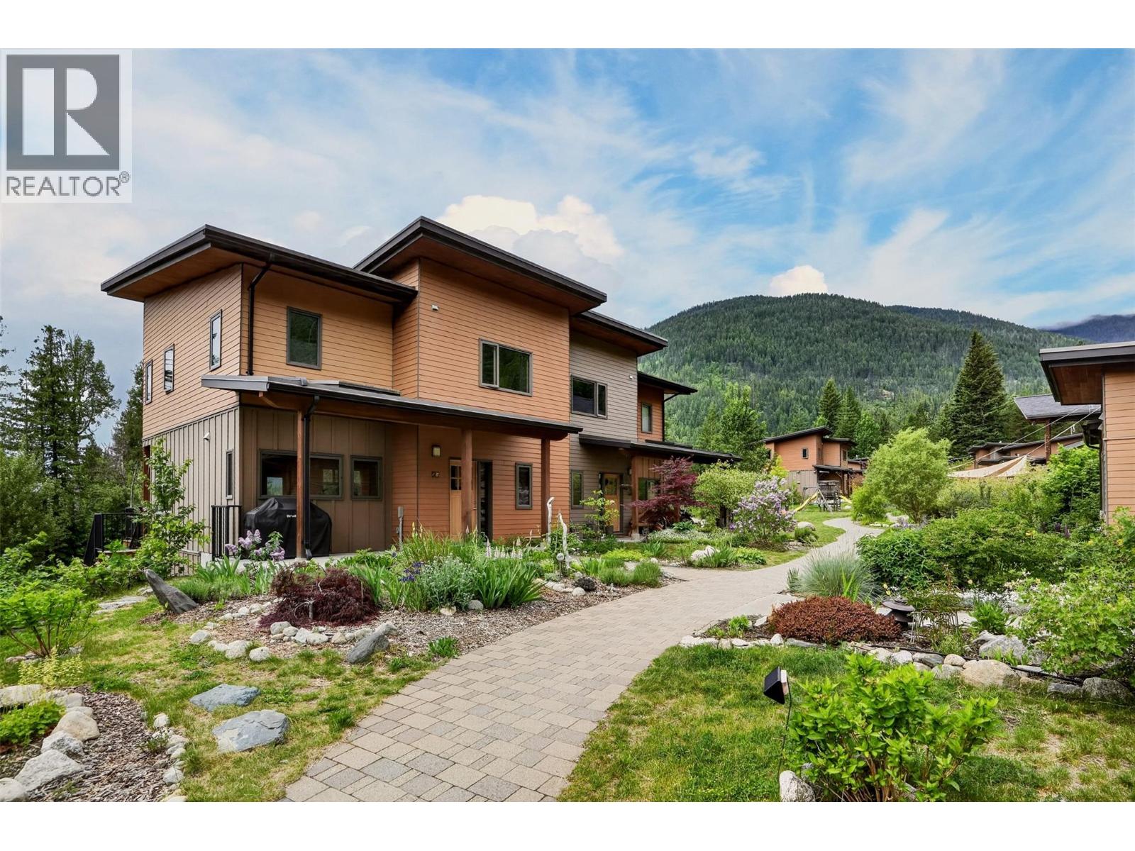 3260 Heddle Road Unit# 20, Nelson, British Columbia  V1L 6M3 - Photo 2 - 10389508
