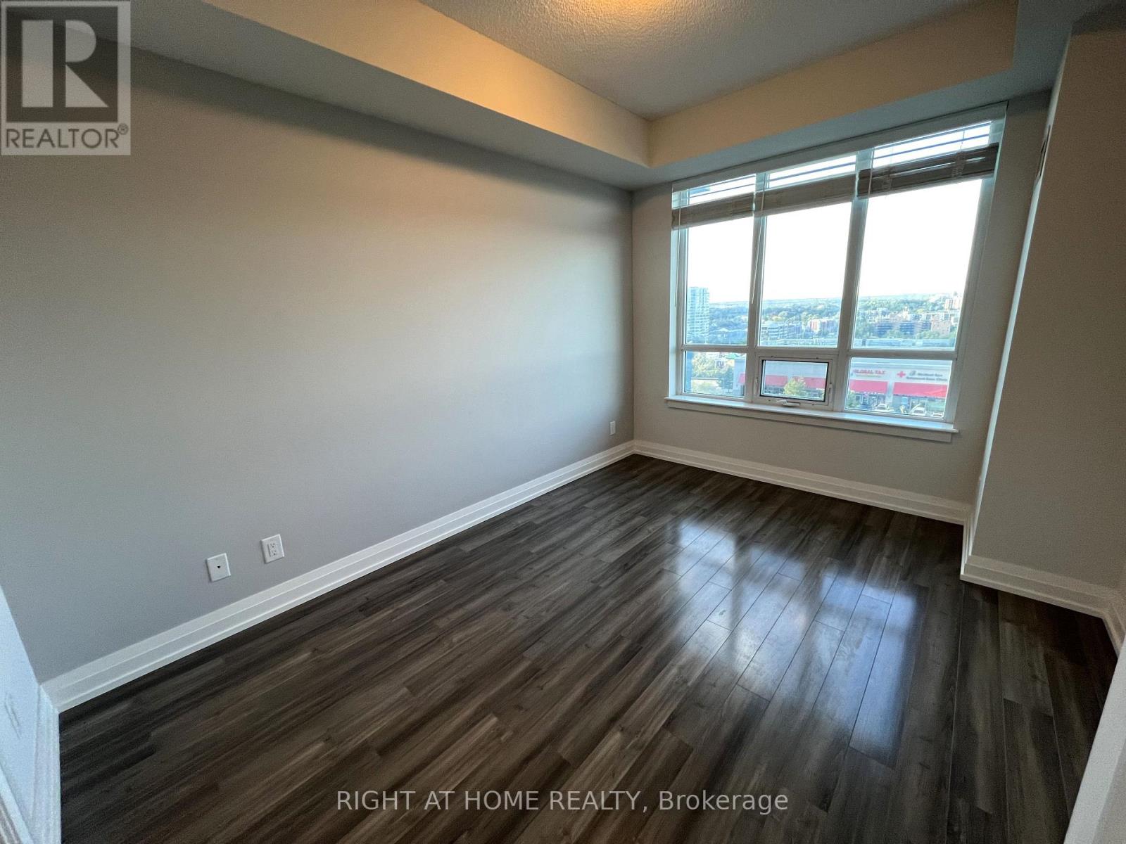 705 - 7165 Yonge Street, Markham, Ontario  L3T 0C9 - Photo 11 - N13235782