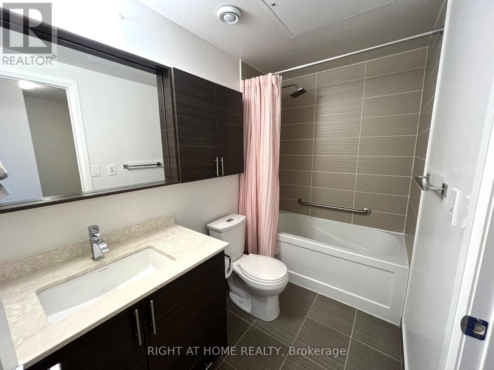 705 - 7165 Yonge Street, Markham, Ontario  L3T 0C9 - Photo 7 - N13235782