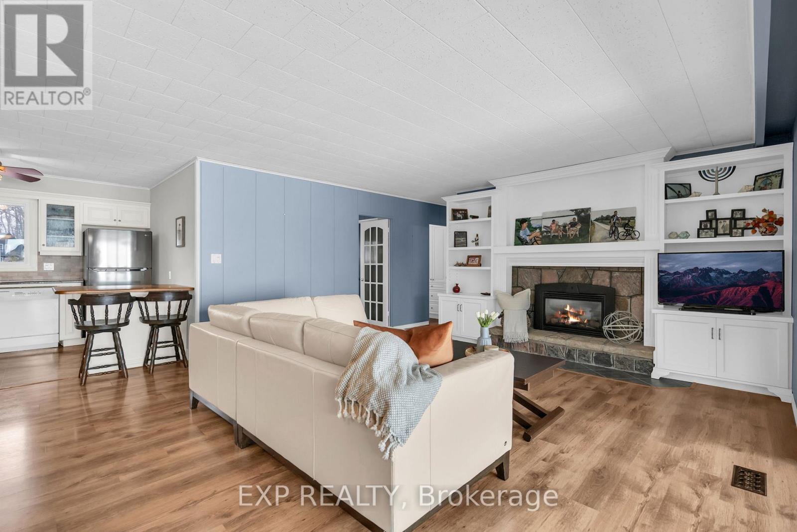 561 Duclos Point Road, Georgina, Ontario  L0E 1N0 - Photo 13 - N13235836