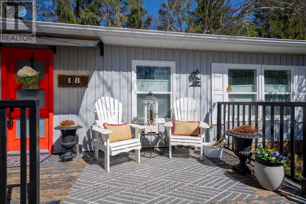 18 Cherrywood Lane, Innisfil, Ontario  L9S 1M6 - Photo 3 - N13235880