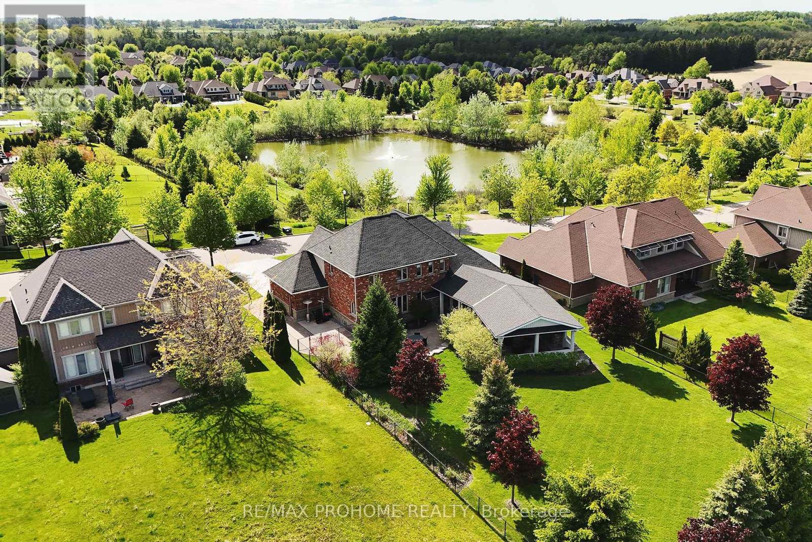 17 Fountainview Lane, Uxbridge, Ontario  L9P 0B8 - Photo 5 - N13235898