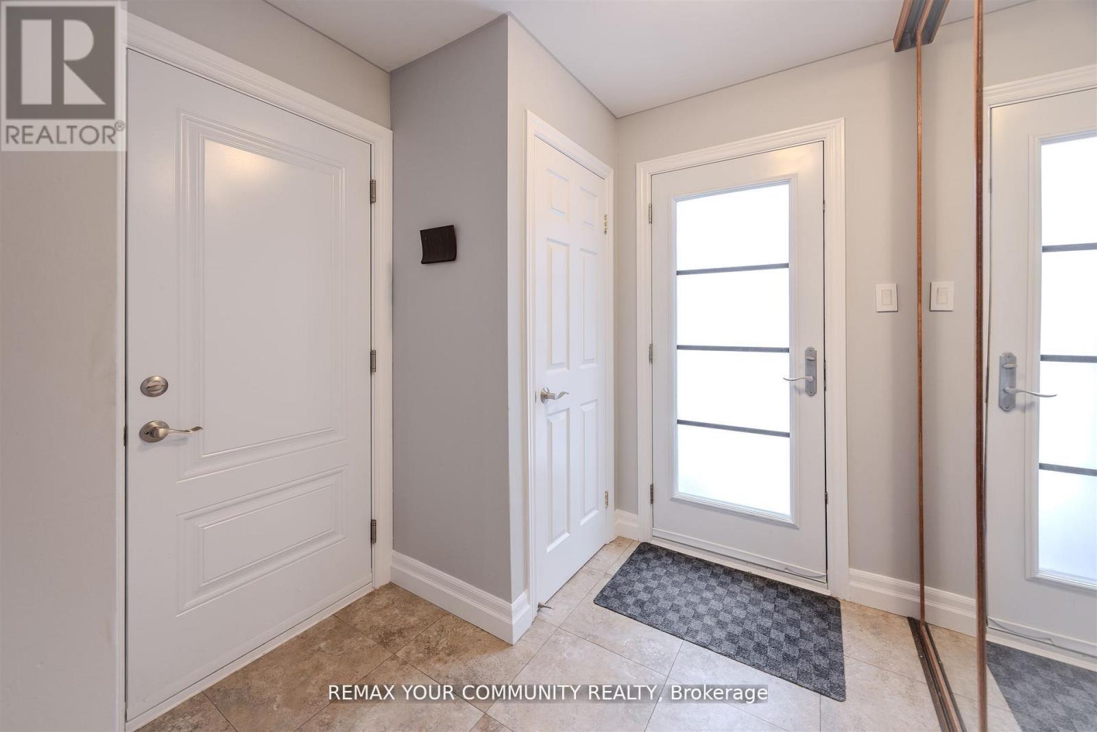 2 Kirkland Court, Richmond Hill, Ontario  L4C 9J1 - Photo 39 - N13236058
