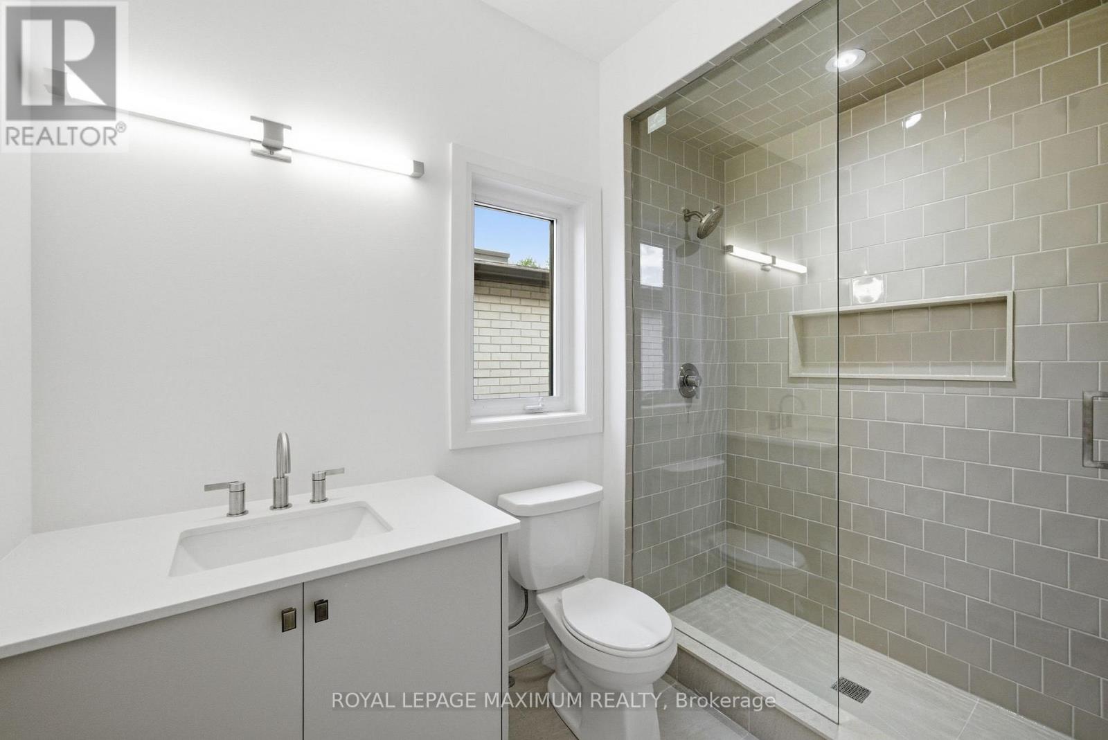 19 Donsgrove Court, Vaughan, Ontario  L4J 9A1 - Photo 30 - N13236072