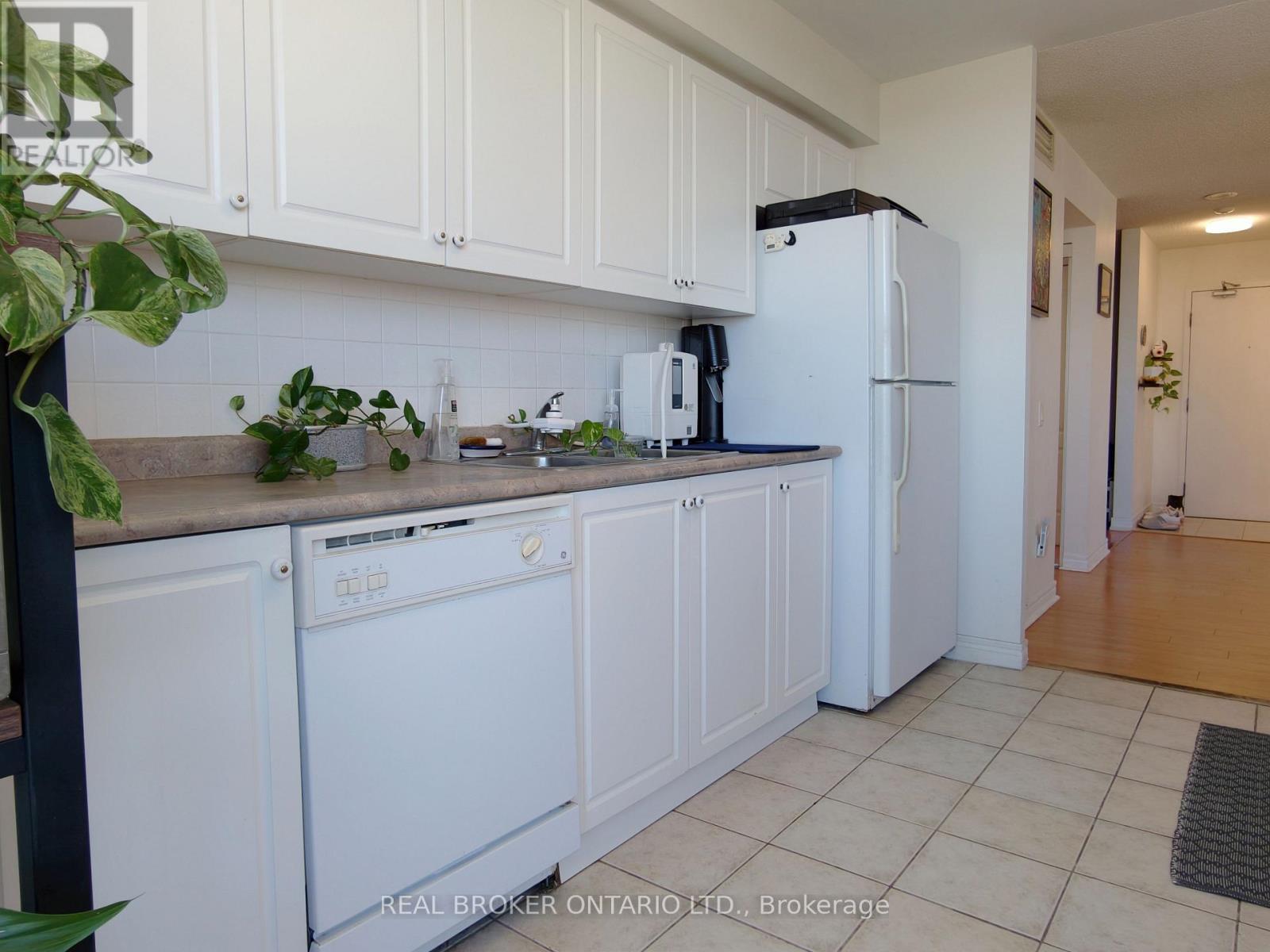 702 - 51 Times Avenue, Markham, Ontario  L3T 7X7 - Photo 15 - N13236132