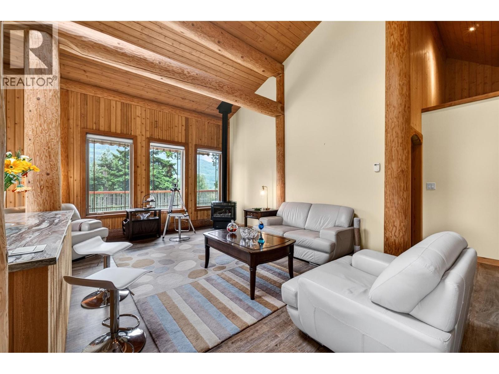 2030 Solsqua-Sicamous Road, Sicamous, British Columbia  V0E 2V4 - Photo 17 - 10389511