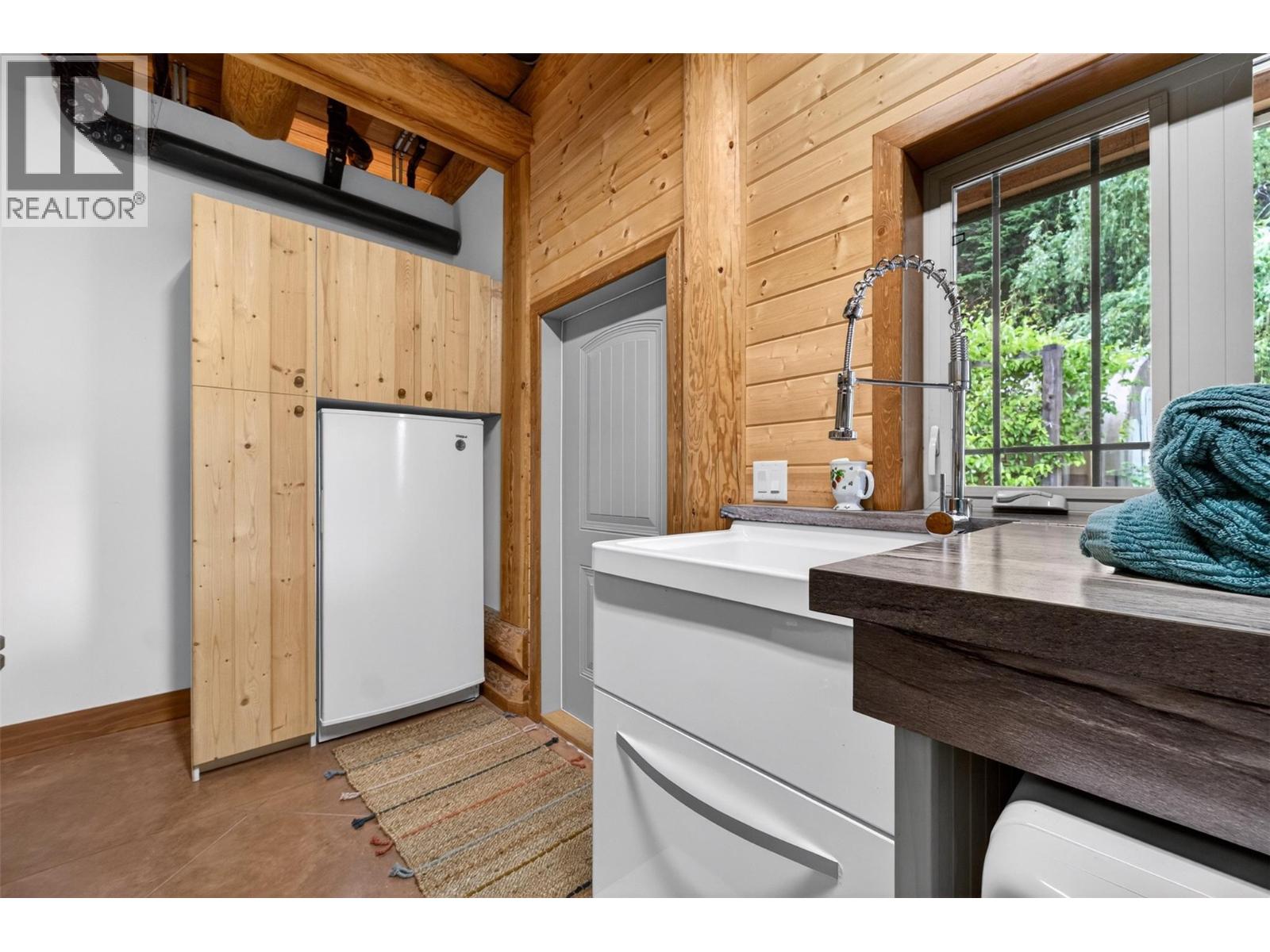 2030 Solsqua-Sicamous Road, Sicamous, British Columbia  V0E 2V4 - Photo 67 - 10389511