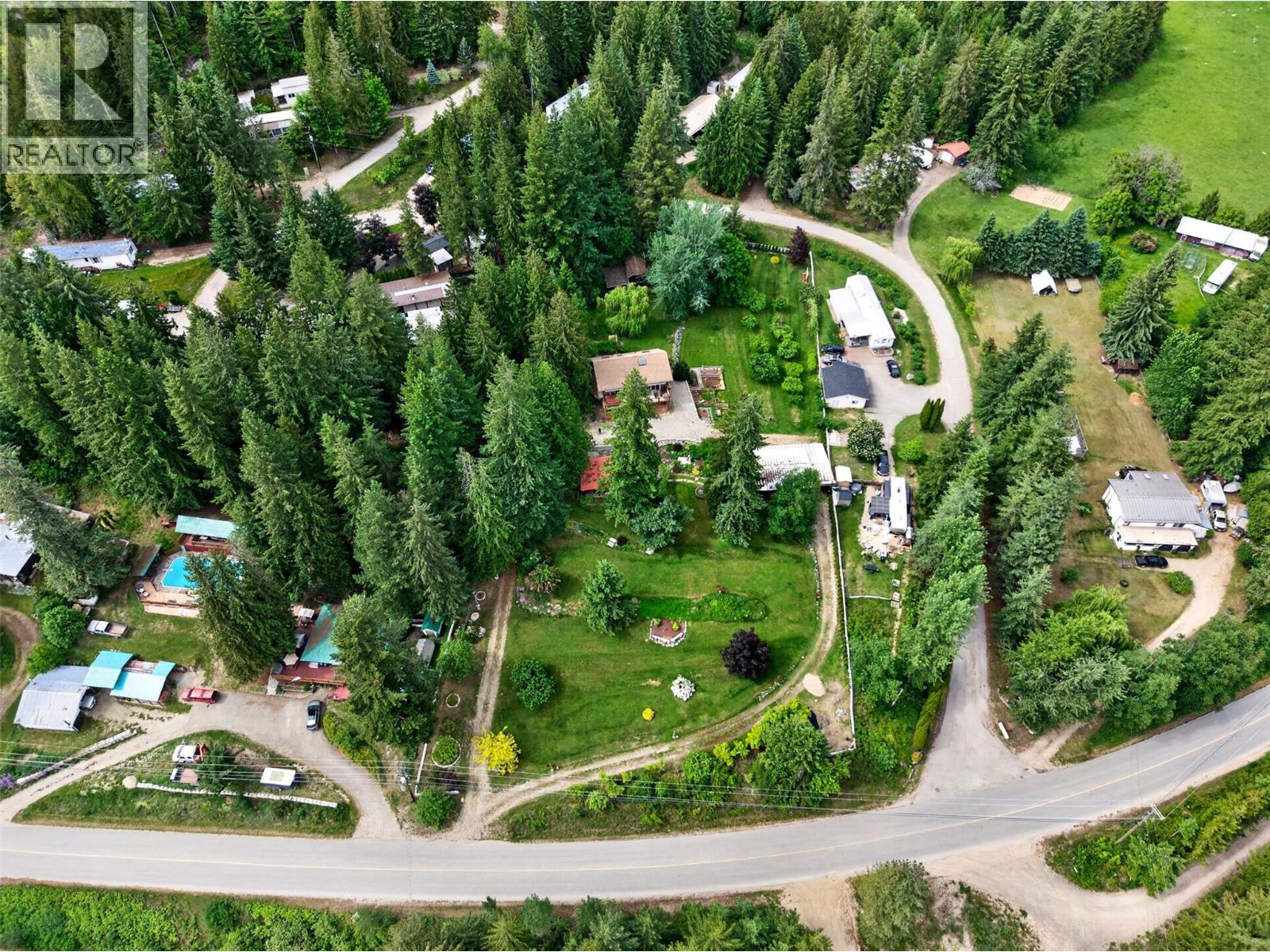 2030 Solsqua-Sicamous Road, Sicamous, British Columbia  V0E 2V4 - Photo 3 - 10389511