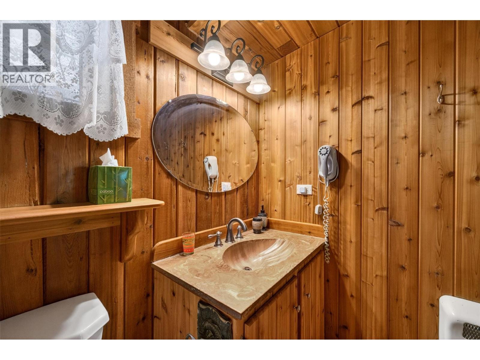 2030 Solsqua-Sicamous Road, Sicamous, British Columbia  V0E 2V4 - Photo 30 - 10389511