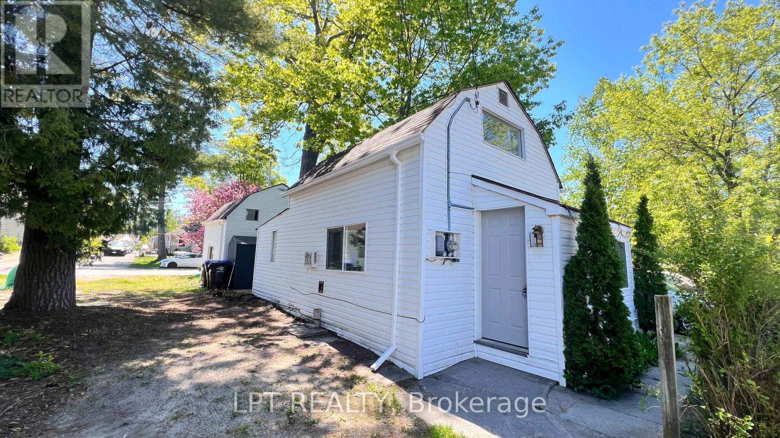 50 Glenwood Drive, Wasaga Beach, Ontario  L9Z 2K5 - Photo 2 - S13236034