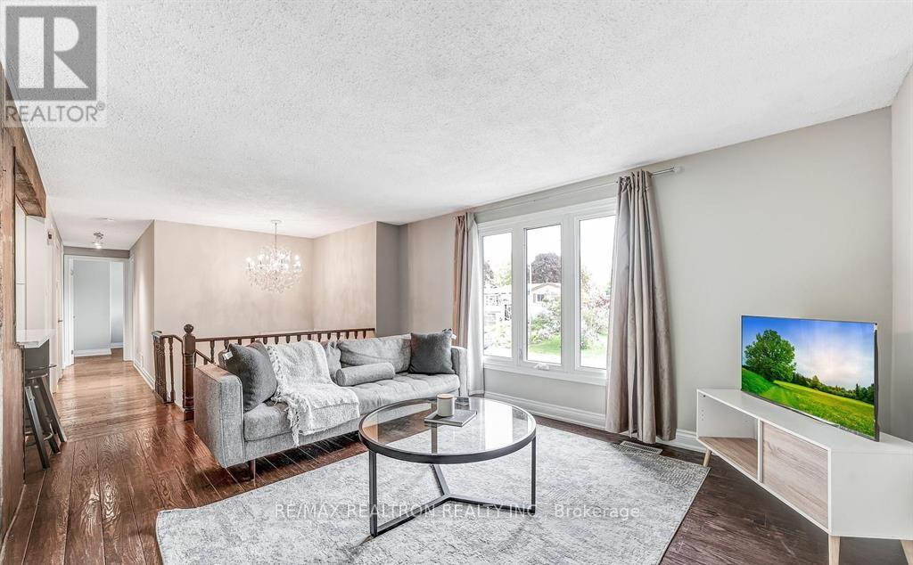 14 Chippawa Court, Barrie, Ontario  L4M 5N8 - Photo 14 - S13236054