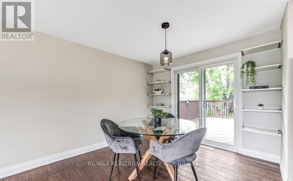 14 Chippawa Court, Barrie, Ontario  L4M 5N8 - Photo 15 - S13236054