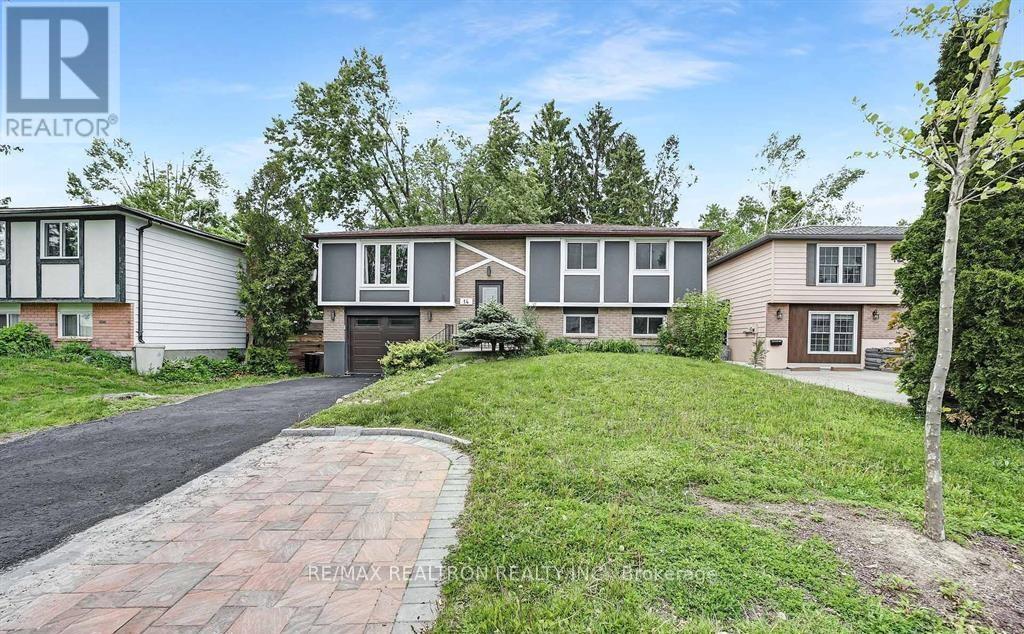 14 Chippawa Court, Barrie, Ontario  L4M 5N8 - Photo 2 - S13236054