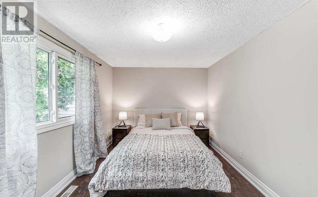 14 Chippawa Court, Barrie, Ontario  L4M 5N8 - Photo 28 - S13236054