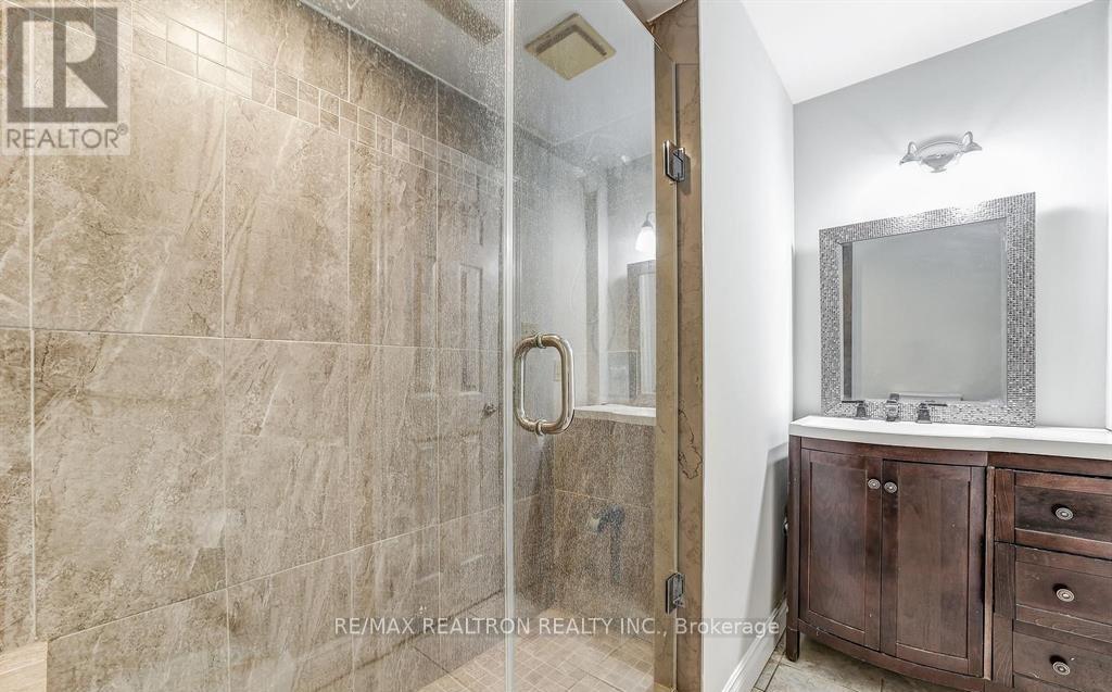 14 Chippawa Court, Barrie, Ontario  L4M 5N8 - Photo 33 - S13236054