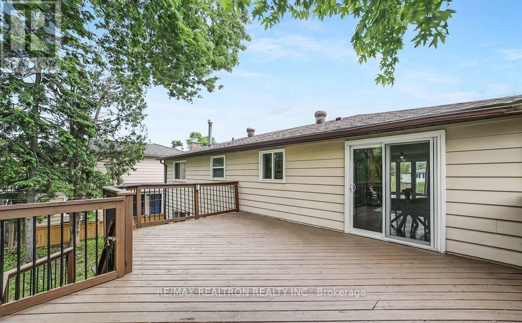 14 Chippawa Court, Barrie, Ontario  L4M 5N8 - Photo 36 - S13236054