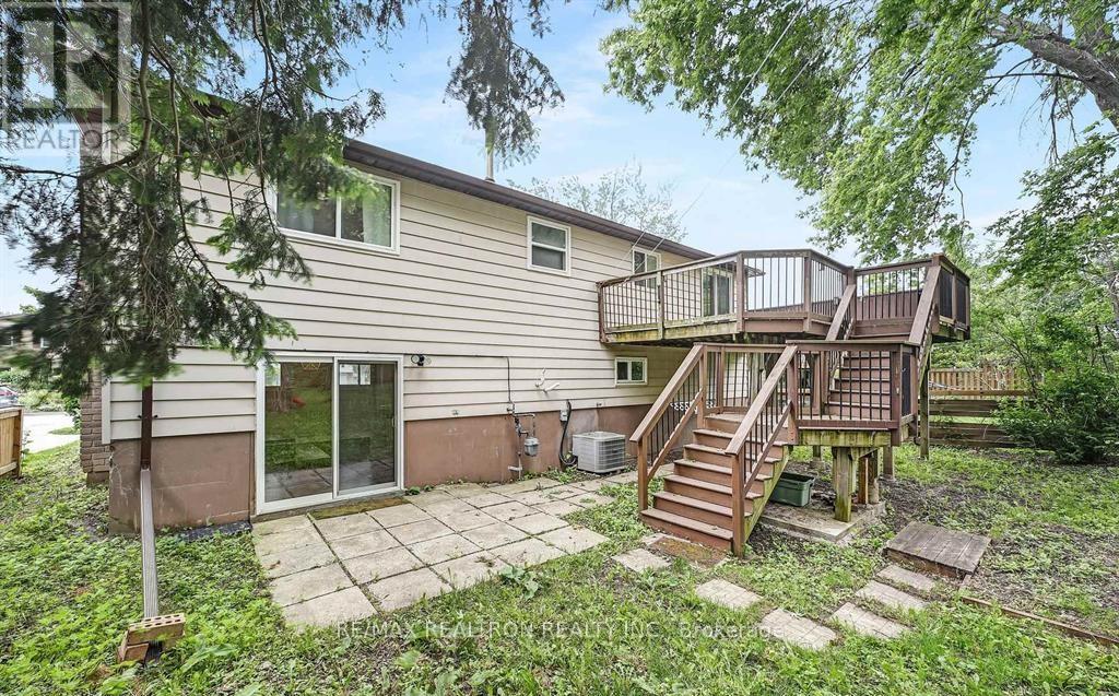 14 Chippawa Court, Barrie, Ontario  L4M 5N8 - Photo 38 - S13236054