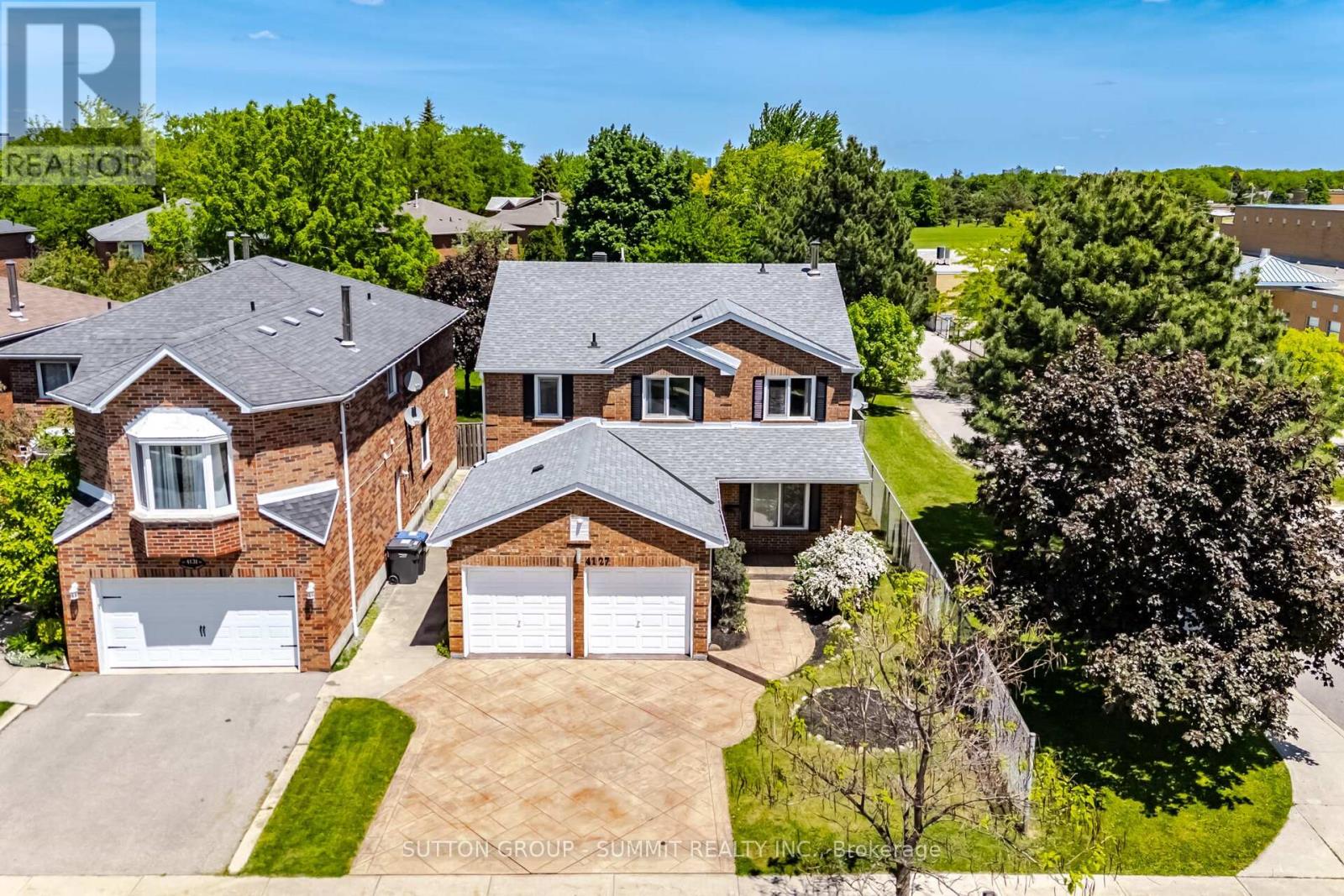 4127 Colonial Drive, Mississauga, Ontario  L5L 4E8 - Photo 3 - W13235914