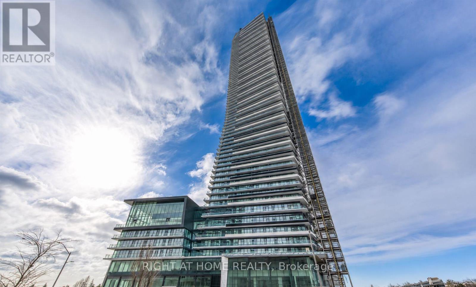 448 BURNHAMTHORPE ROAD, Mississauga, Ontario