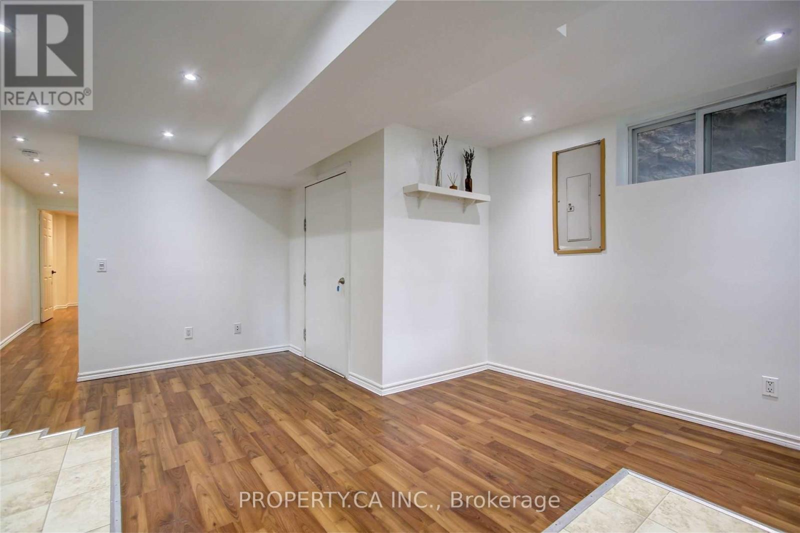 Lower - 1012 Ossington Avenue, Toronto, Ontario  M6G 3V6 - Photo 4 - W13235944