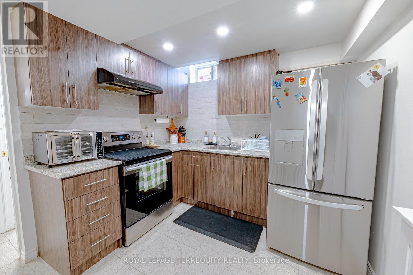 44 Iceberg Trail, Brampton, Ontario  L6R 0J7 - Photo 32 - W13235976