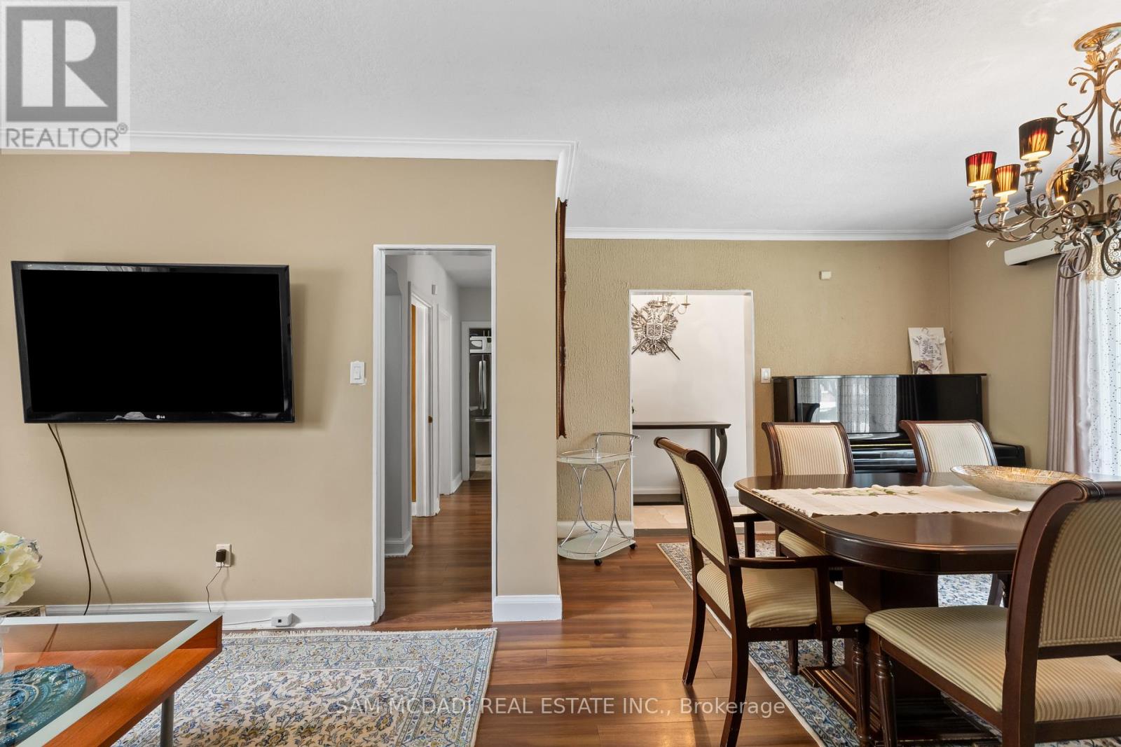 57 Westglen Crescent, Toronto, Ontario M9B 4R2 - Photo 14 - W13236126