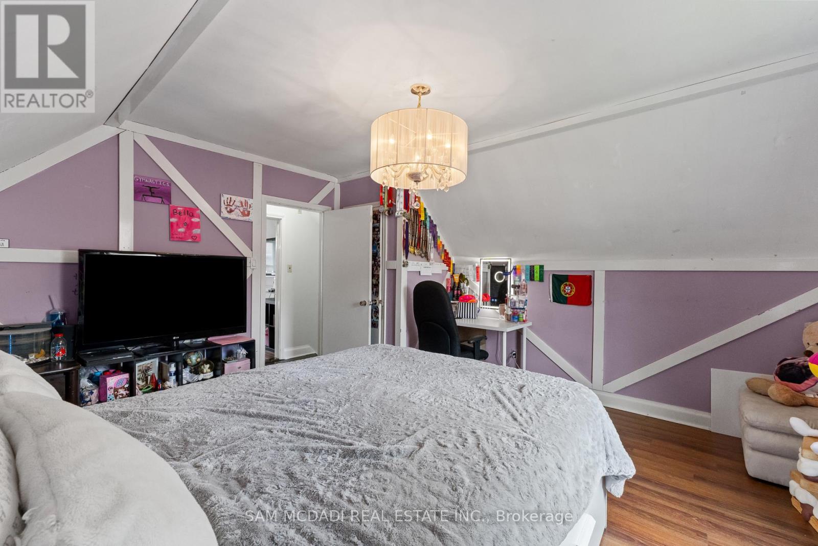 57 Westglen Crescent, Toronto, Ontario M9B 4R2 - Photo 25 - W13236126