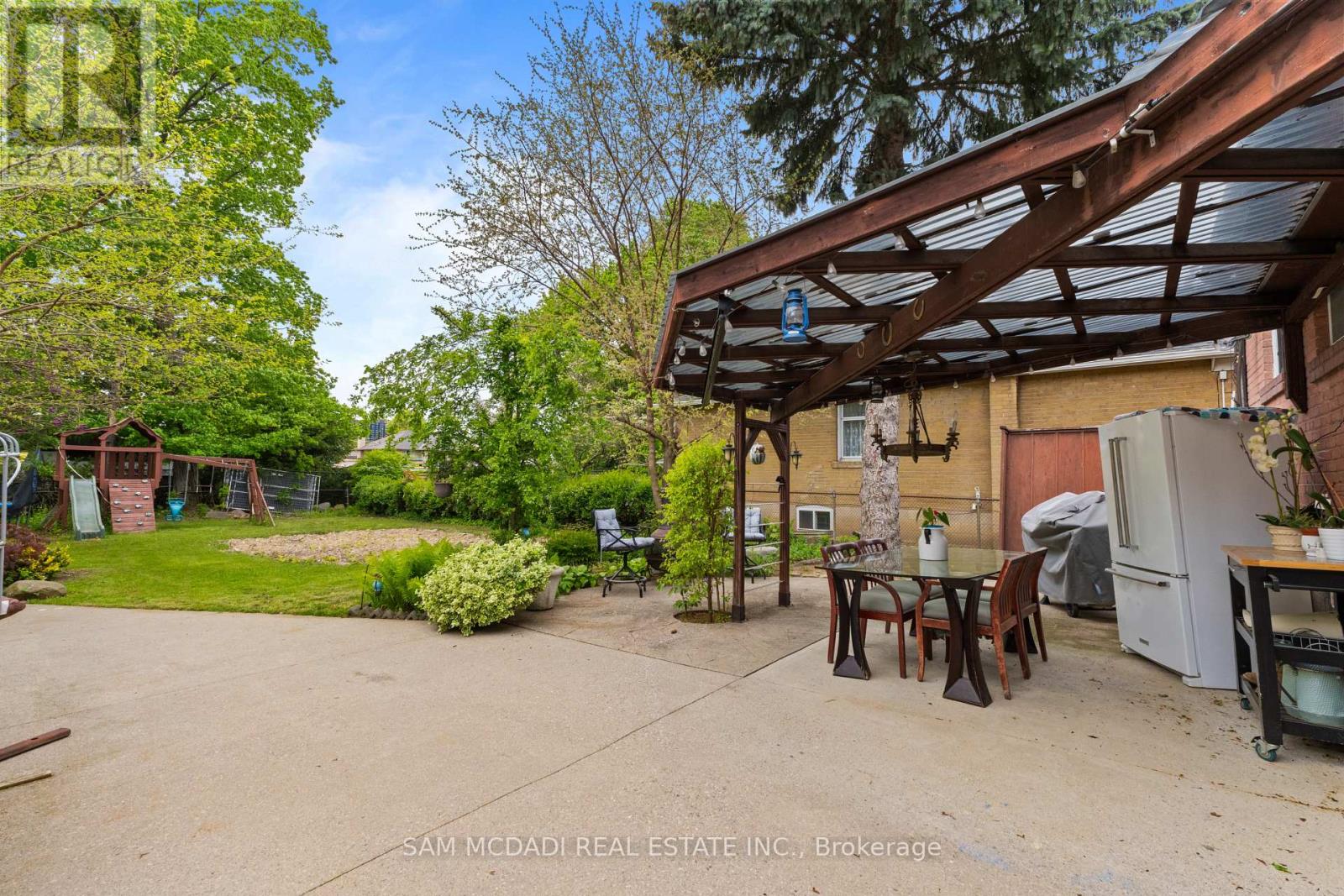 57 Westglen Crescent, Toronto, Ontario M9B 4R2 - Photo 31 - W13236126