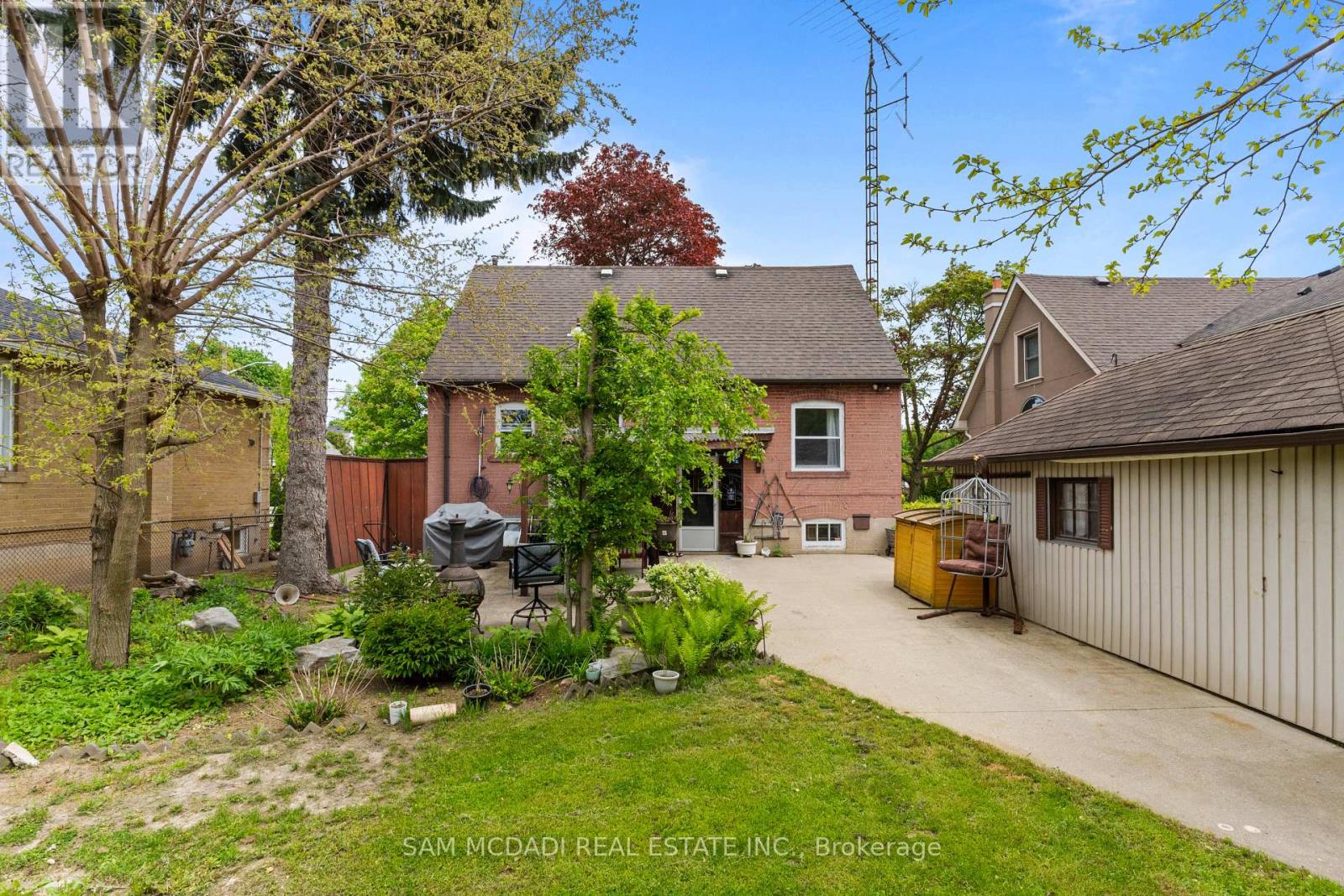 57 Westglen Crescent, Toronto, Ontario M9B 4R2 - Photo 32 - W13236126