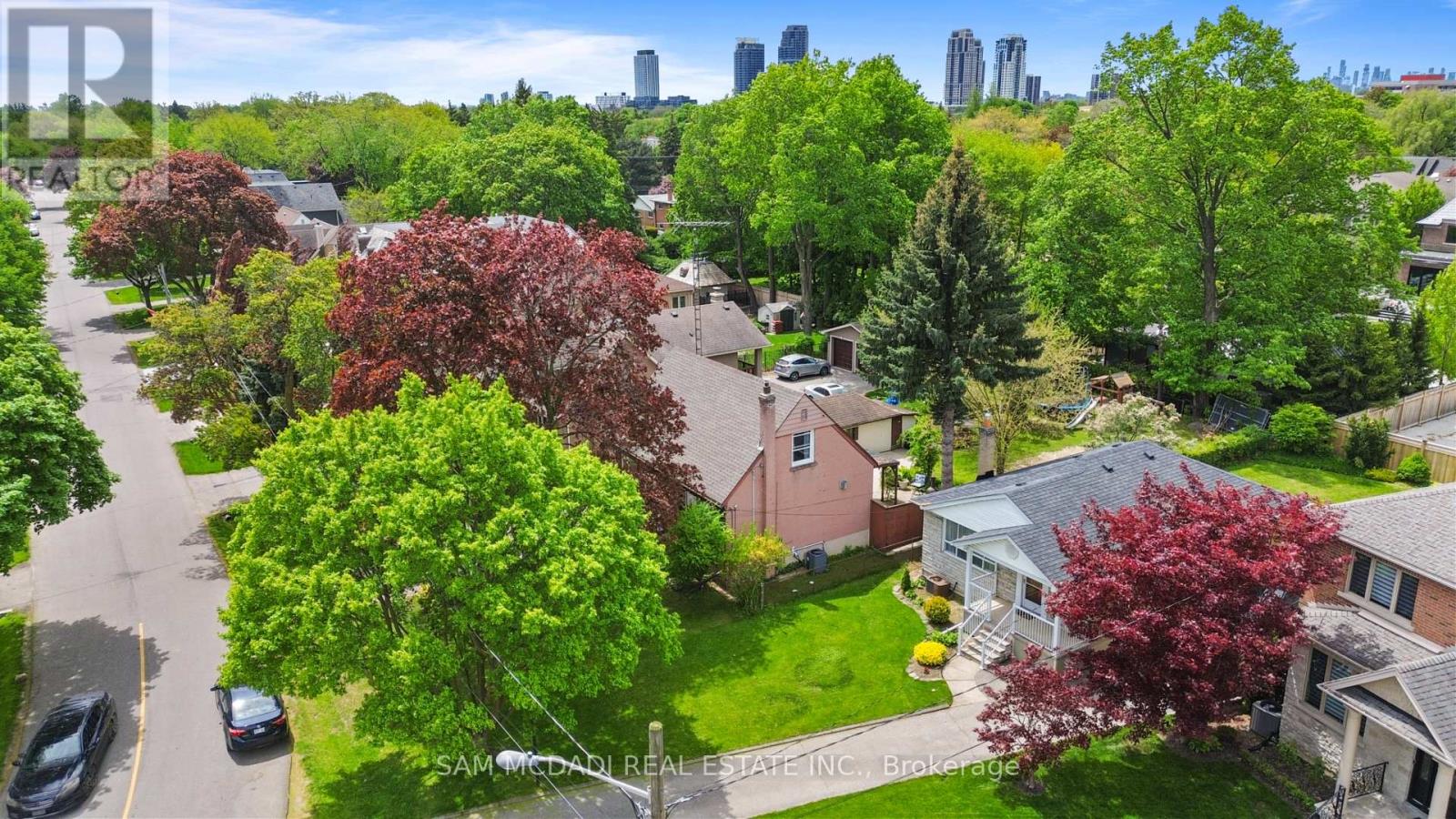 57 Westglen Crescent, Toronto, Ontario M9B 4R2 - Photo 4 - W13236126