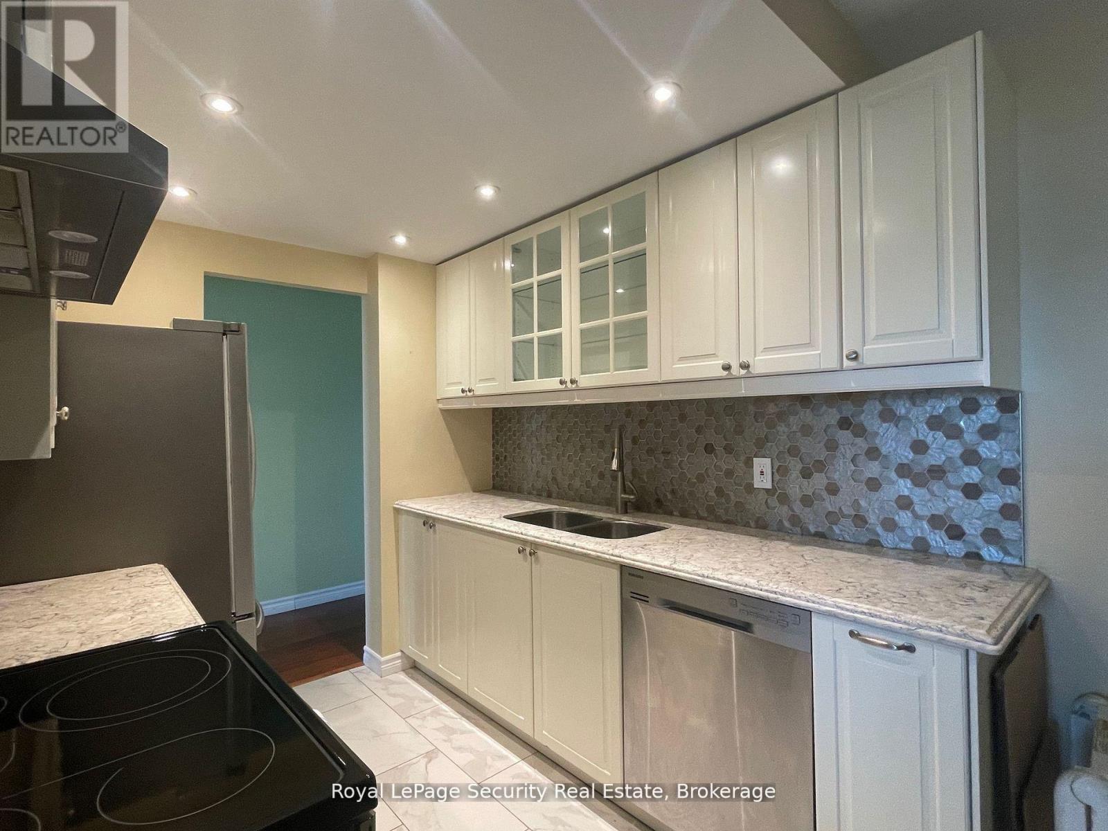 805 - 2556 Argyle Road, Mississauga, Ontario  L5B 2H6 - Photo 4 - W13236130