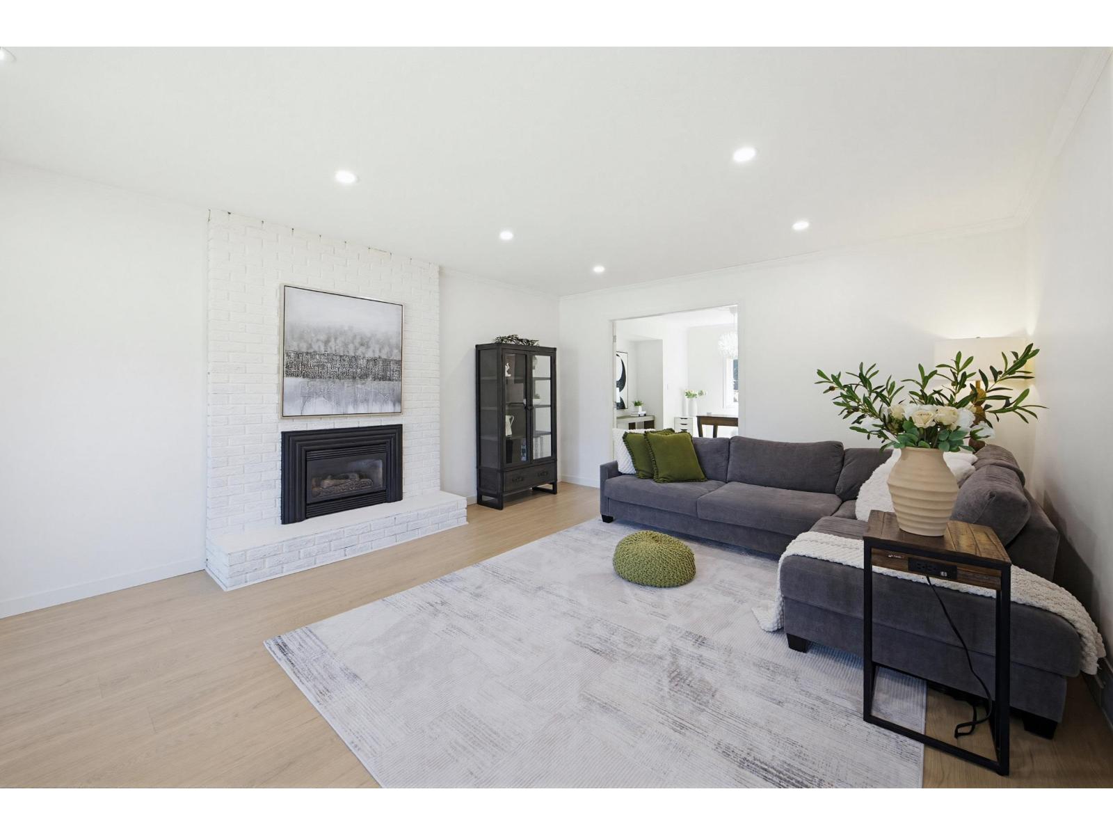 20418 90a Avenue, Langley, British Columbia  V1M 1A9 - Photo 4 - R3129730