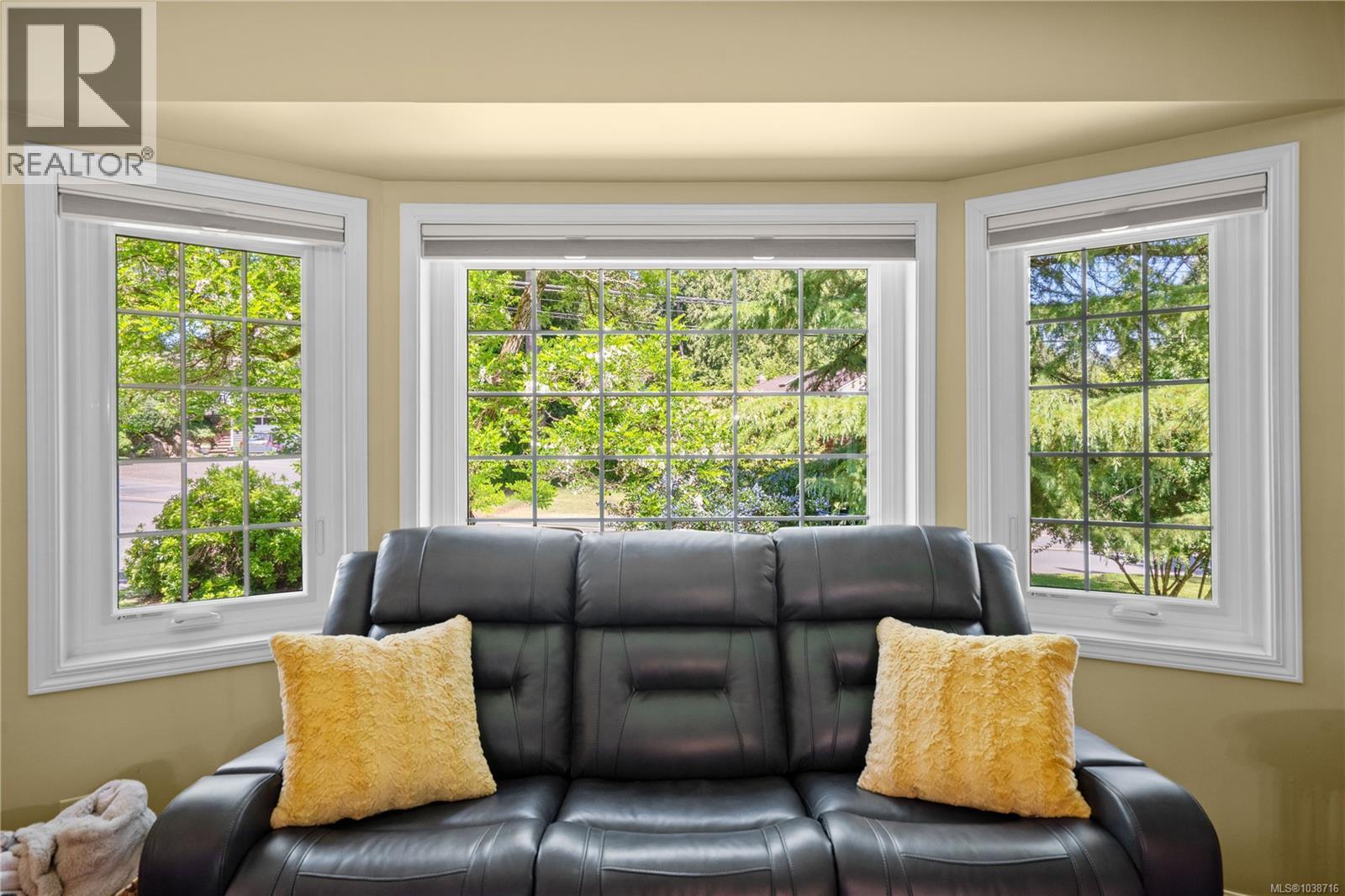 1599 Dean Park Rd, North Saanich, British Columbia  V8L 5E5 - Photo 6 - 1038716