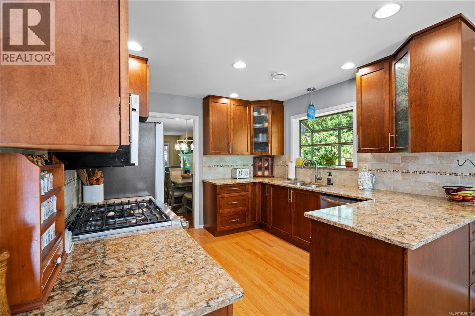 1599 Dean Park Rd, North Saanich, British Columbia  V8L 5E5 - Photo 18 - 1038716