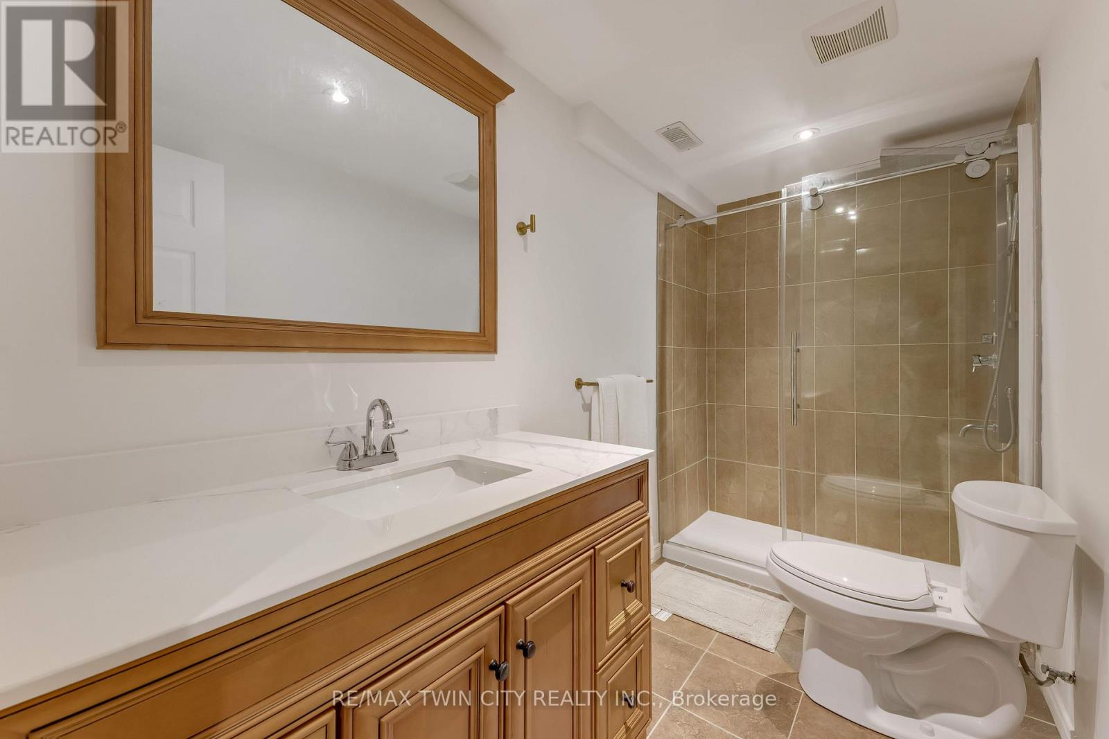 Lorem Ipsum Dolor, Kitchener, Ontario  N2R  - Photo 23 - DEMO29848845