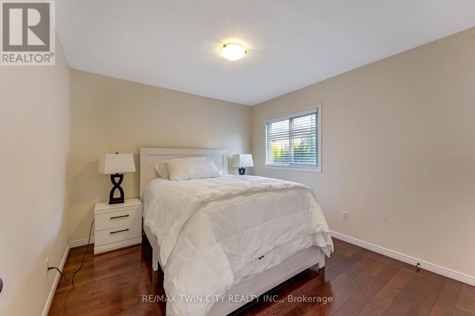 Lorem Ipsum Dolor, Kitchener, Ontario  N2R  - Photo 33 - DEMO29848845
