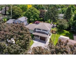20 WOLFE'S COURT, Kitchener, Ontario
