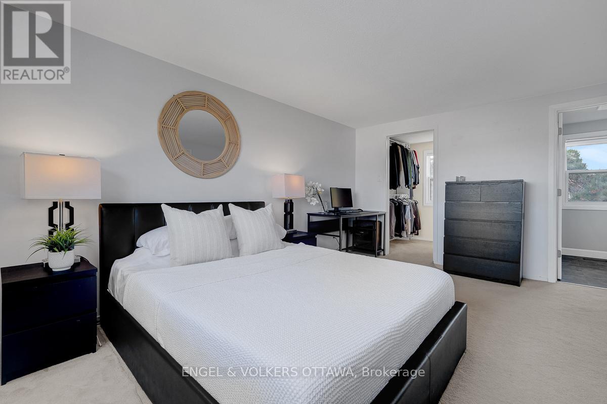 6138 Vineyard Drive, Ottawa, Ontario  K1C 2N6 - Photo 27 - X13236136