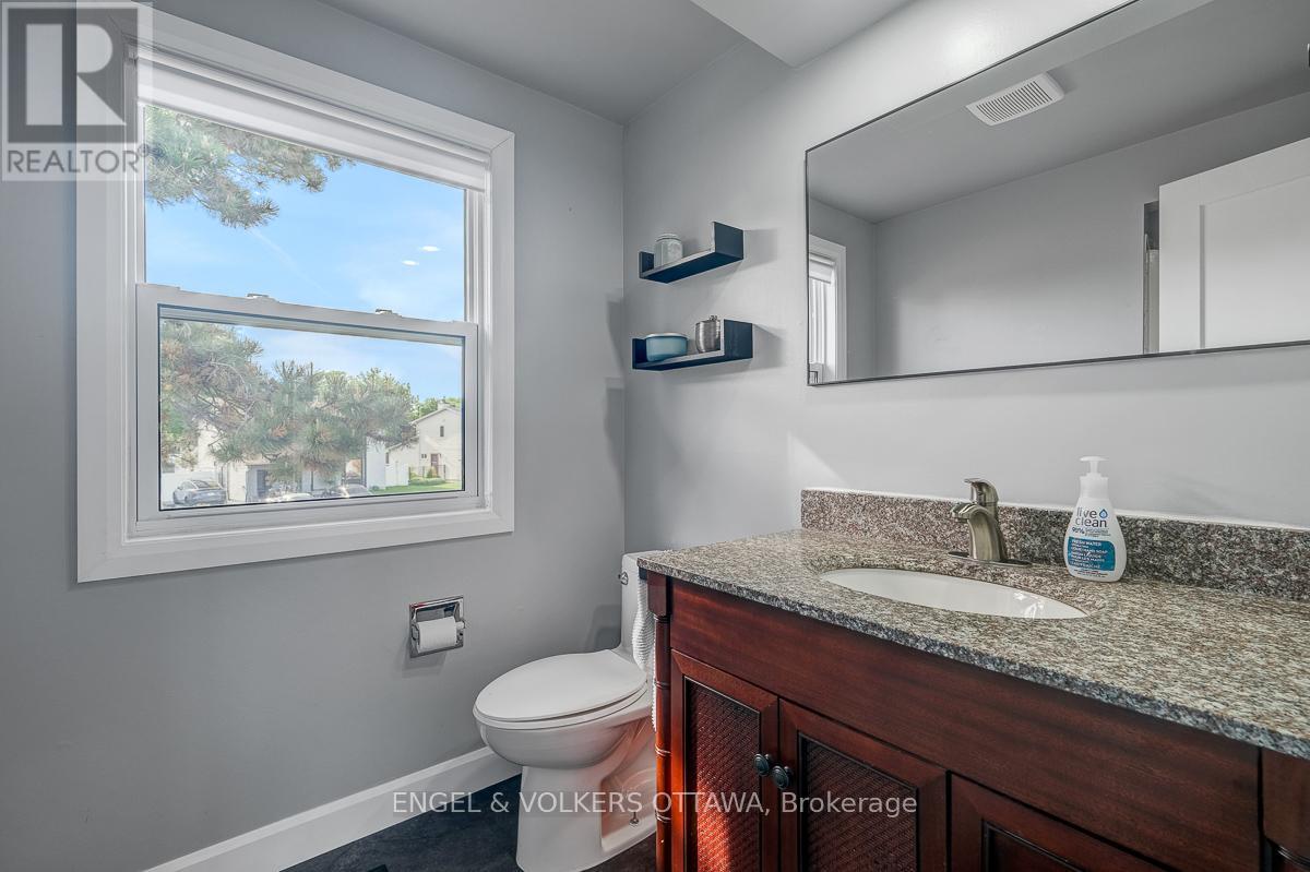 6138 Vineyard Drive, Ottawa, Ontario  K1C 2N6 - Photo 28 - X13236136