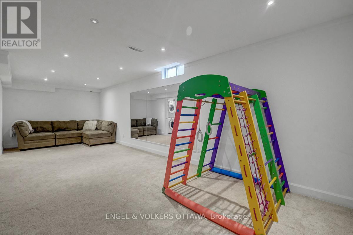 6138 Vineyard Drive, Ottawa, Ontario  K1C 2N6 - Photo 40 - X13236136