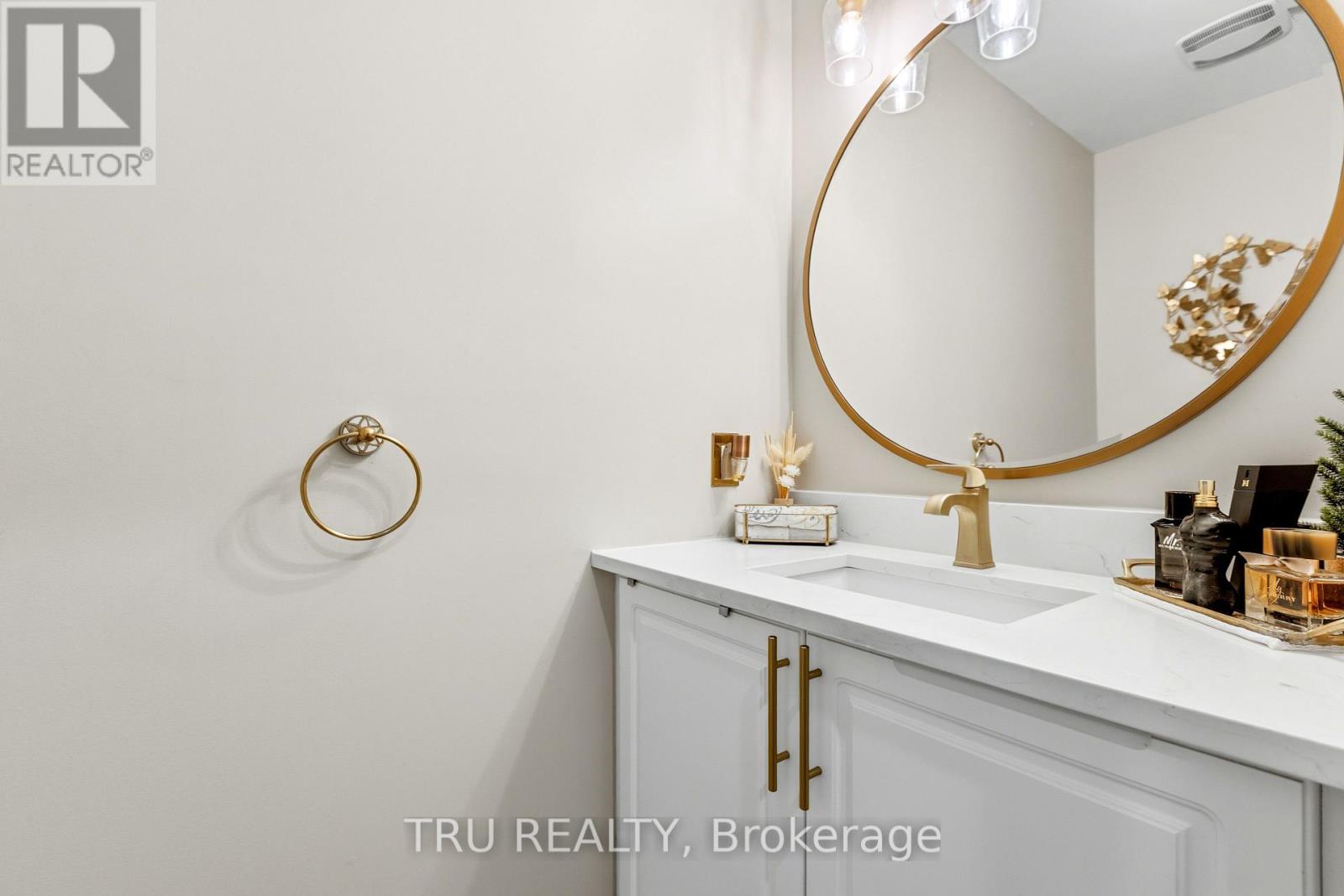 1019 Ottenbrite Crescent, Ottawa, Ontario  K2T 0G2 - Photo 8 - X13236230