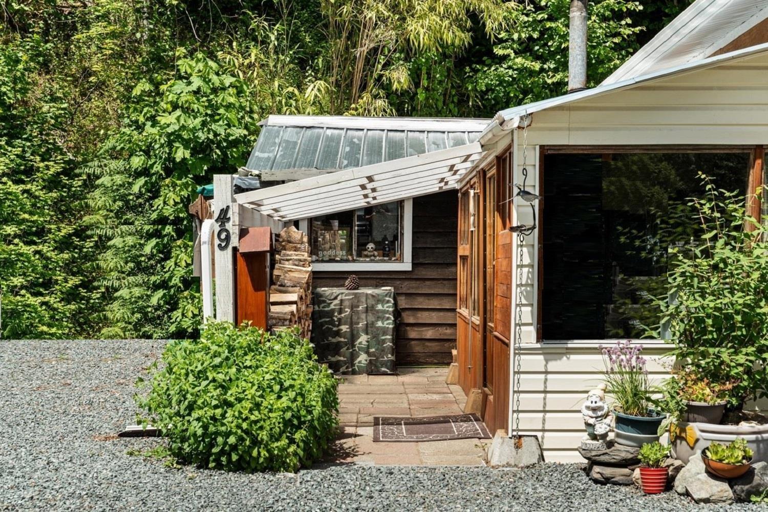 49 1650 Columbia Valley Road, Columbia Valley, Columbia Valley, British Columbia  V2R 4X4 - Photo 2 - R3131248