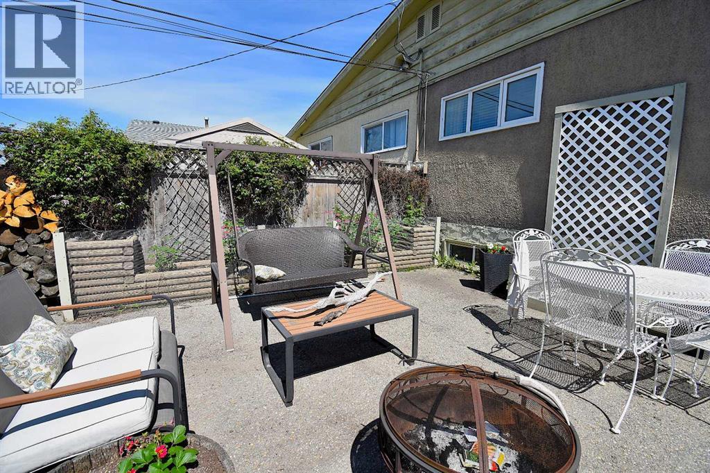 103b Laurel Square, Hinton, Alberta  T7V 1P3 - Photo 35 - A2295362