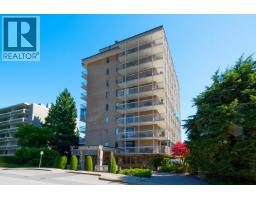 402 1390 DUCHESS AVENUE, West Vancouver, British Columbia