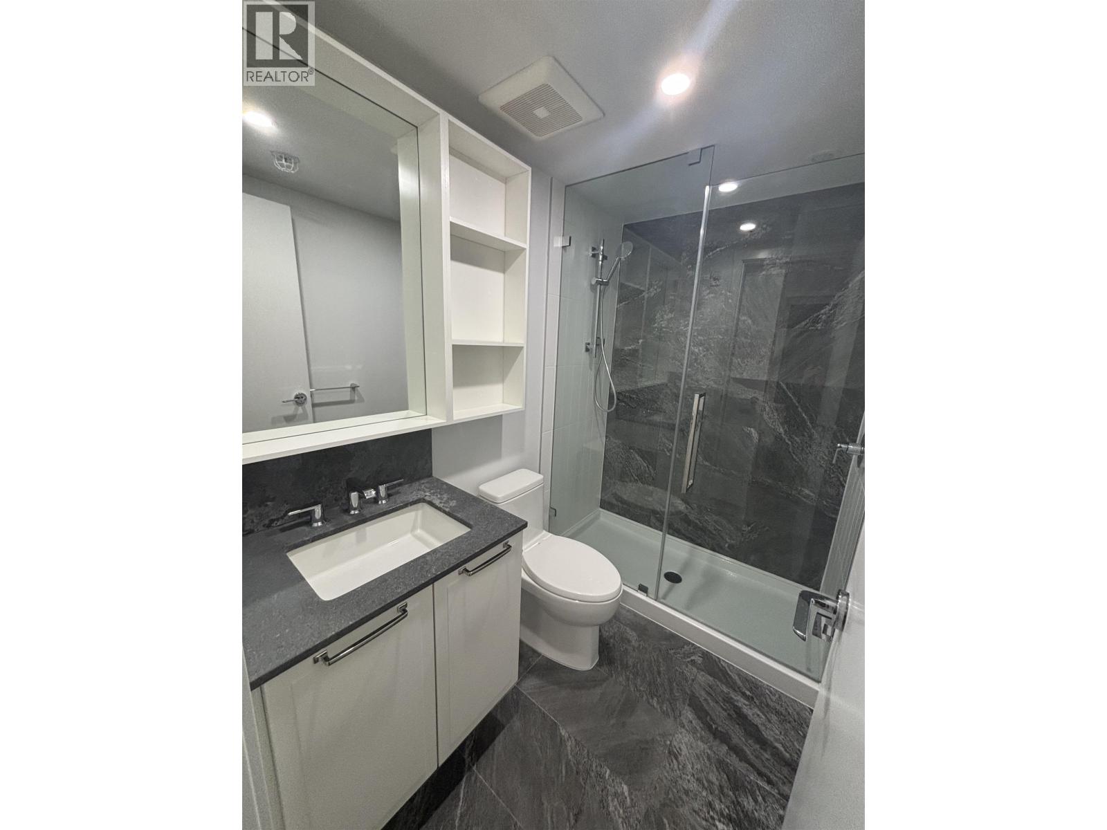 414 645 Como Lake Avenue, Coquitlam, British Columbia  V3J 0N9 - Photo 11 - R3131734