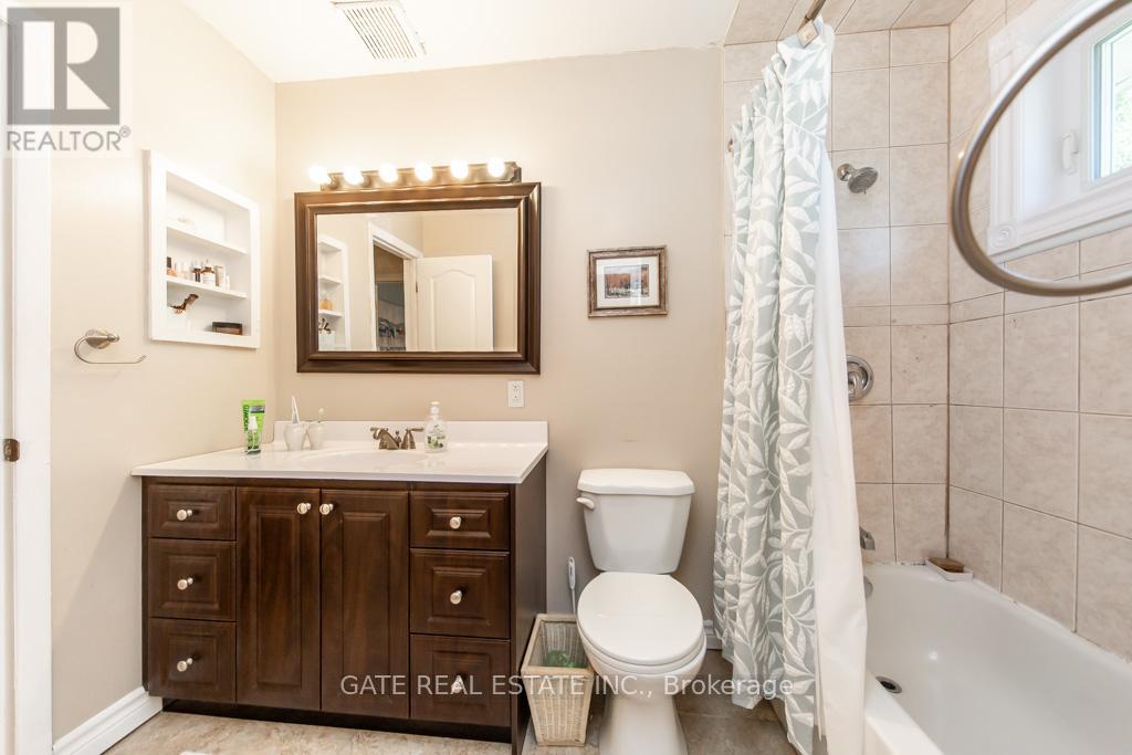 89 Amberjack Boulevard, Toronto, Ontario  M1H 2J6 - Photo 23 - E13236166